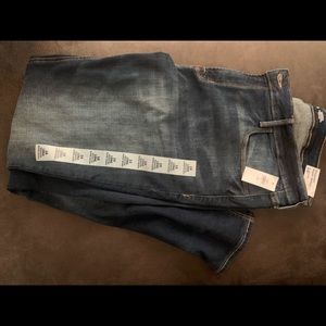 NWT Old Navy Rockstar Super Skinny 16L